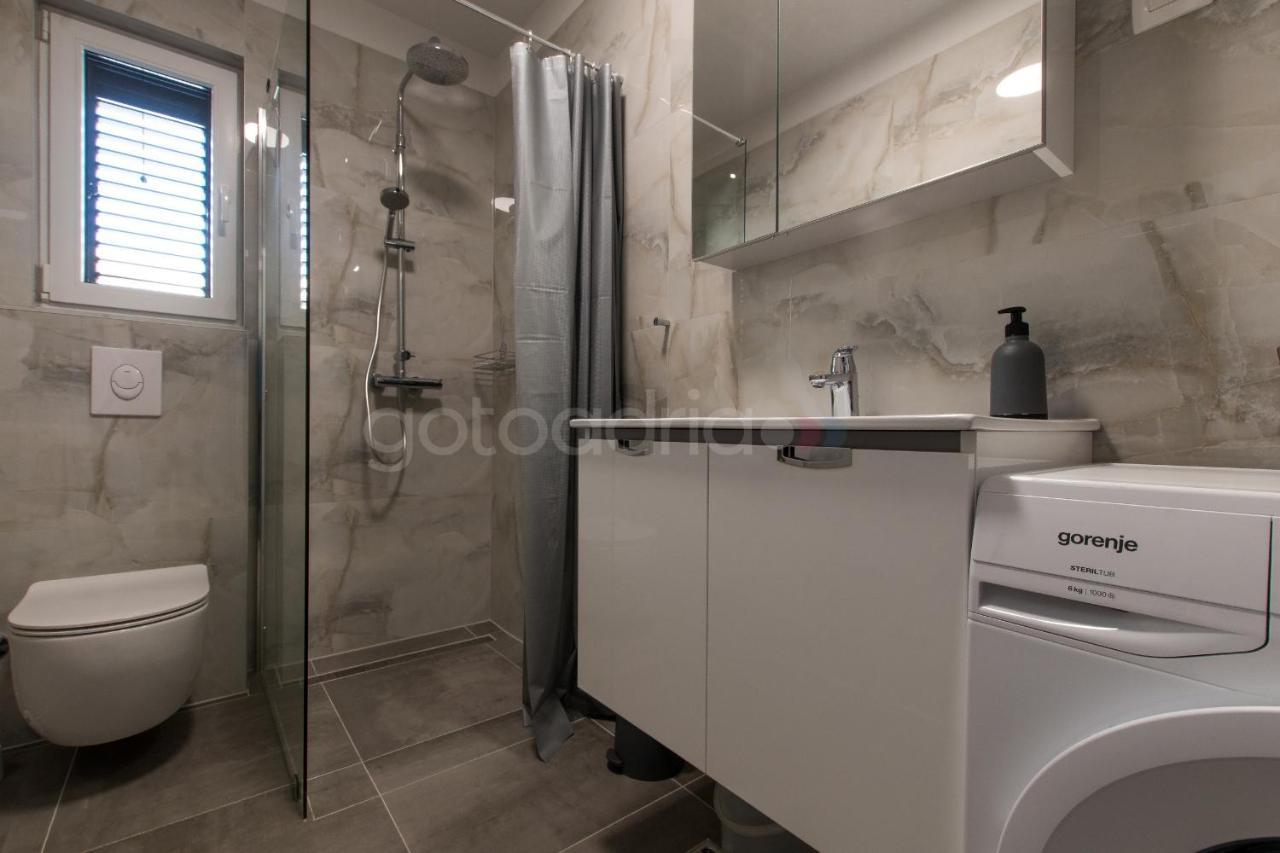 Sea View Apartment Leana Makarska Dış mekan fotoğraf